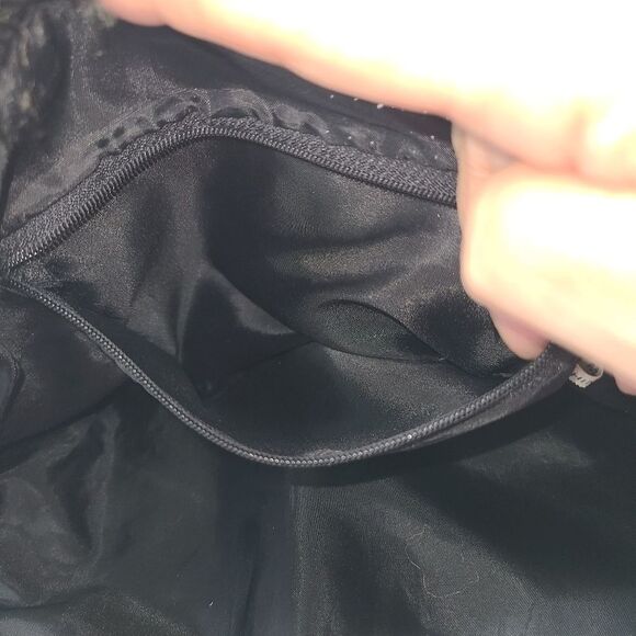 Crochetted Top Handle Bag - Picture 6 of 7